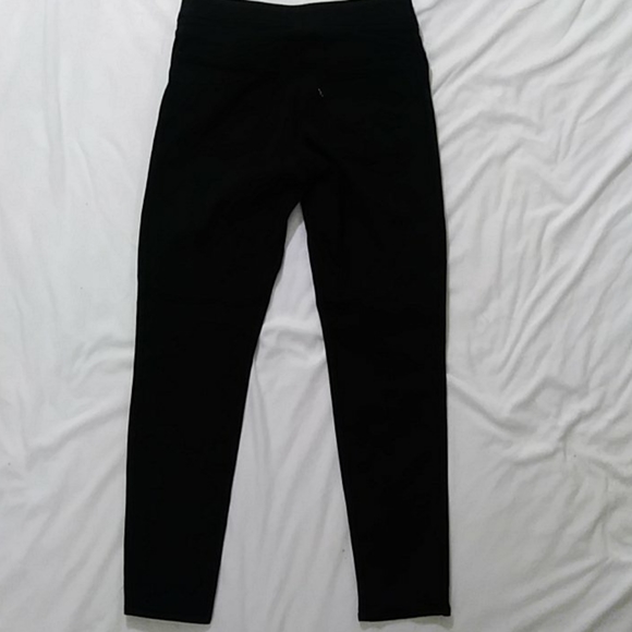 Levi's Stretchy Black Skinny Jeans - Picture 3 of 5
